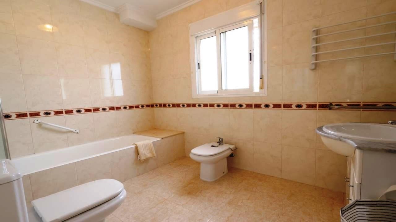 3 chambre Maison de Ville à vendre à Ciudad Quesada avec piscine garage - 340 000 € (Ref: 9938705)