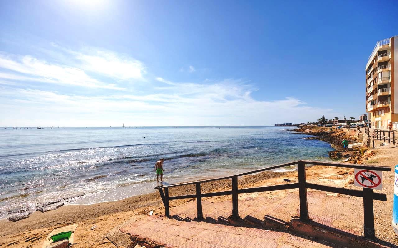 2 soverom Leilighet til salgs i Torrevieja med svømmebasseng - € 149 900 (Ref: 9939011)