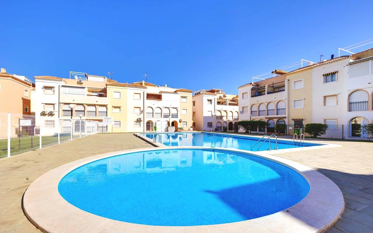 2 soverom Leilighet til salgs i Torrevieja med svømmebasseng - € 149 900 (Ref: 9939011)
