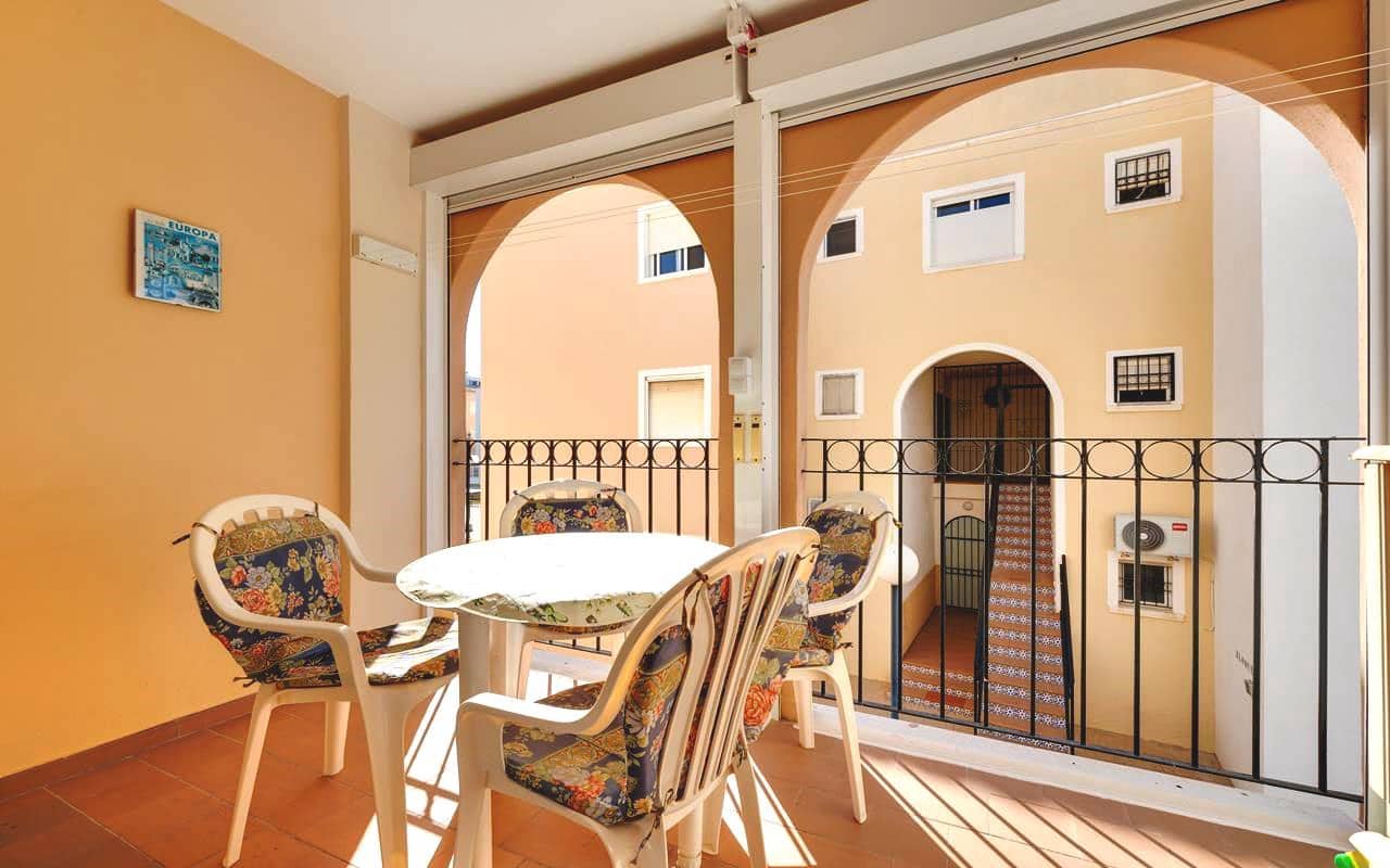 2 soverom Leilighet til salgs i Torrevieja med svømmebasseng - € 149 900 (Ref: 9939011)