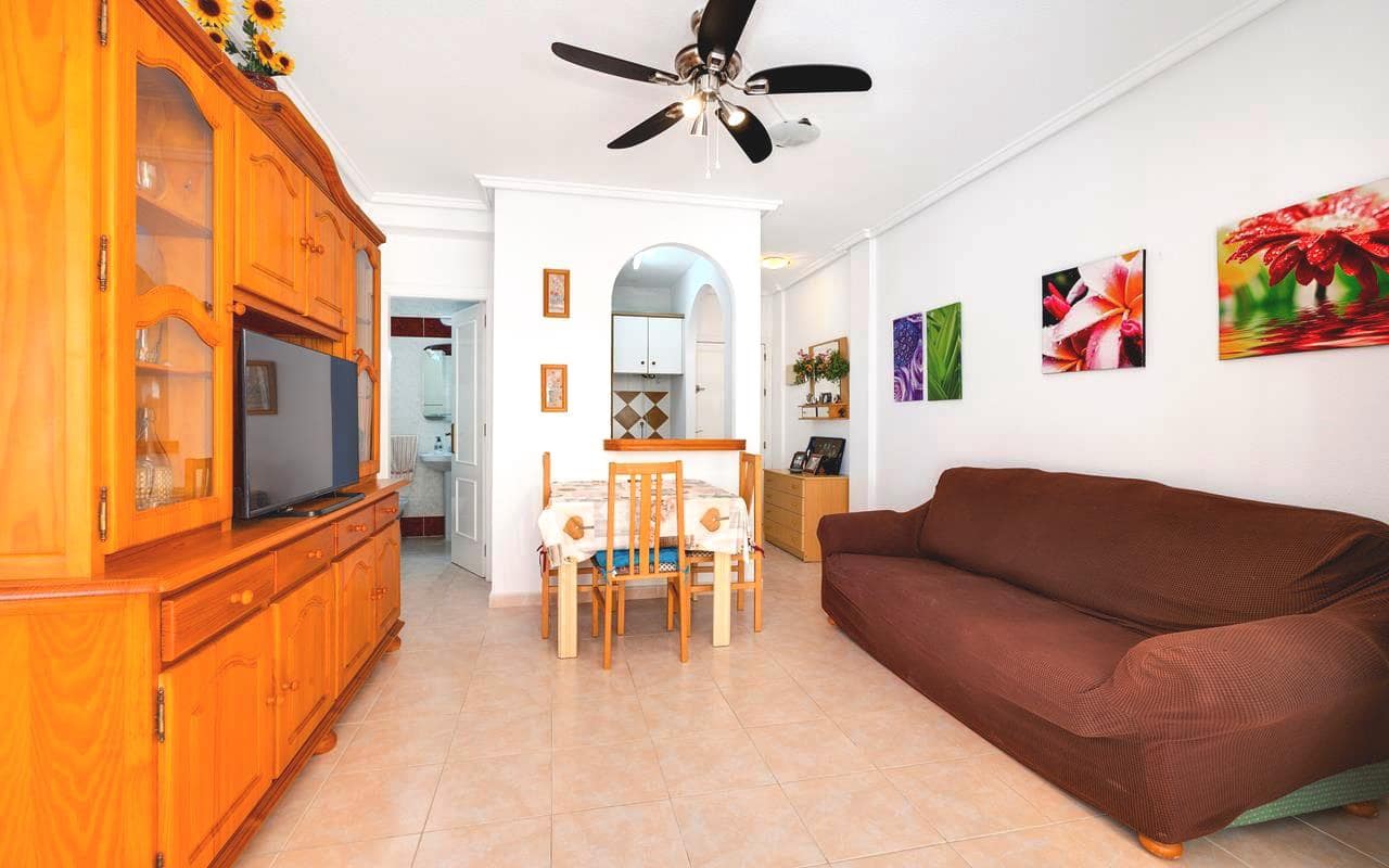 2 soverom Leilighet til salgs i Torrevieja med svømmebasseng - € 149 900 (Ref: 9939011)