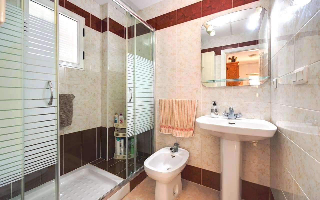 2 soverom Leilighet til salgs i Torrevieja med svømmebasseng - € 149 900 (Ref: 9939011)