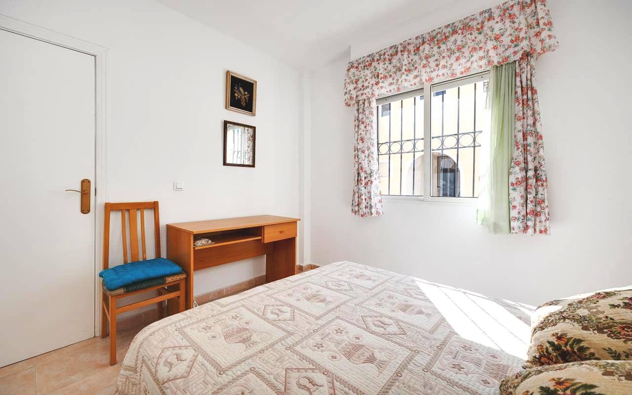 2 soverom Leilighet til salgs i Torrevieja med svømmebasseng - € 149 900 (Ref: 9939011)
