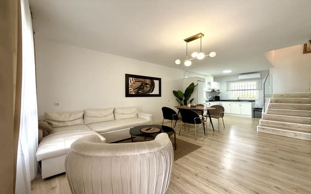 2 soveværelse Byhus til salg i Villamartin, Orihuela med swimmingpool - € 280.000 (Ref: 9941276)