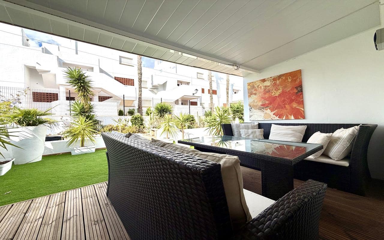 2 soveværelse Byhus til salg i Villamartin med swimmingpool - € 280.000 (Ref: 9941276)