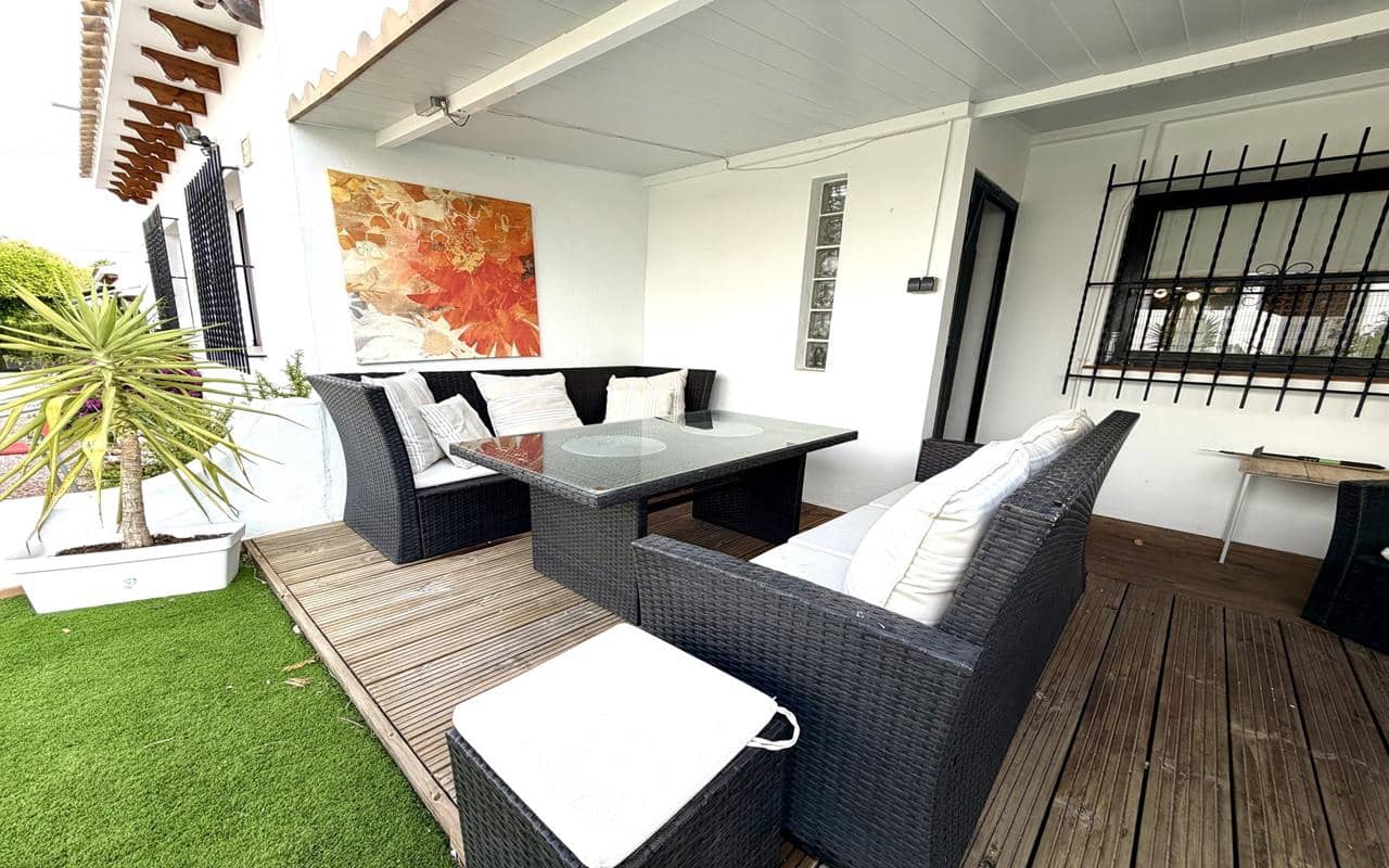 2 soveværelse Byhus til salg i Villamartin med swimmingpool - € 280.000 (Ref: 9941276)