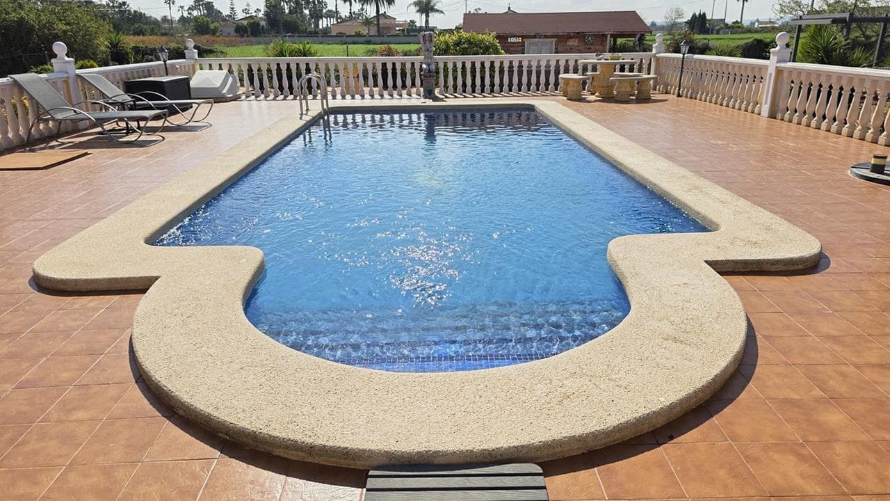 3 bedroom Finca/Country House for sale in Catral with pool garage - € 390,000 (Ref: 9941277)