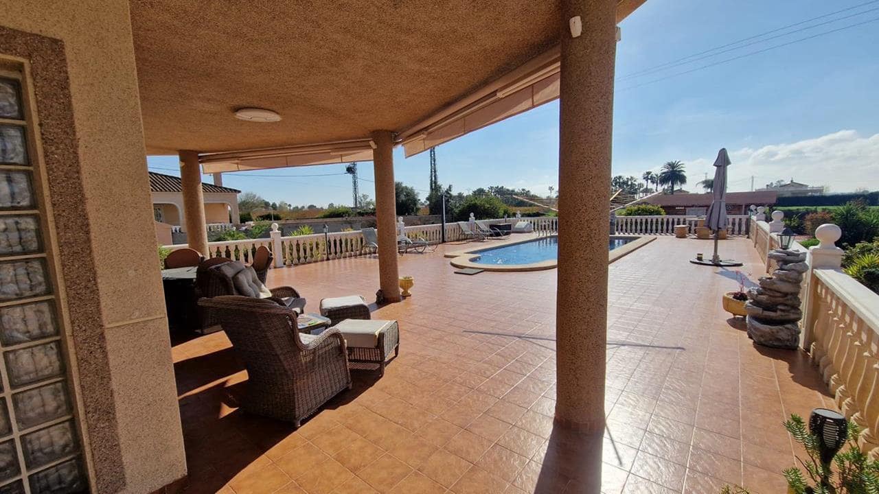 3 bedroom Finca/Country House for sale in Catral with pool garage - € 390,000 (Ref: 9941277)
