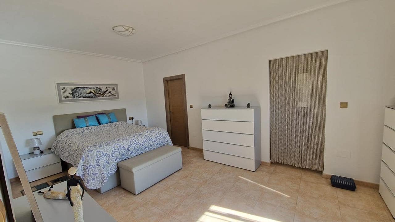 3 bedroom Finca/Country House for sale in Catral with pool garage - € 390,000 (Ref: 9941277)