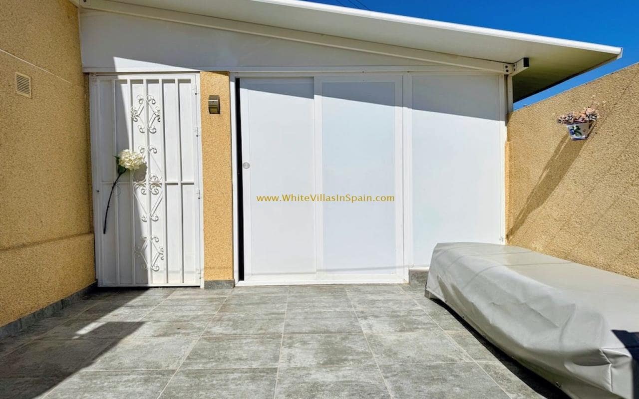 1 camera da letto Bungalow in vendita in Torrevieja con garage - 129.900 € (Rif: 9943194)