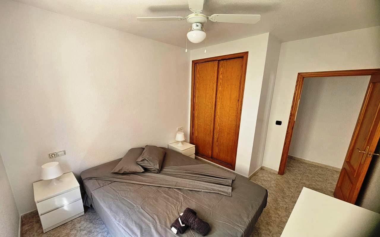 2 soverom Leilighet til salgs i Playa Flamenca med svømmebasseng garasje - € 185 000 (Ref: 9946245)