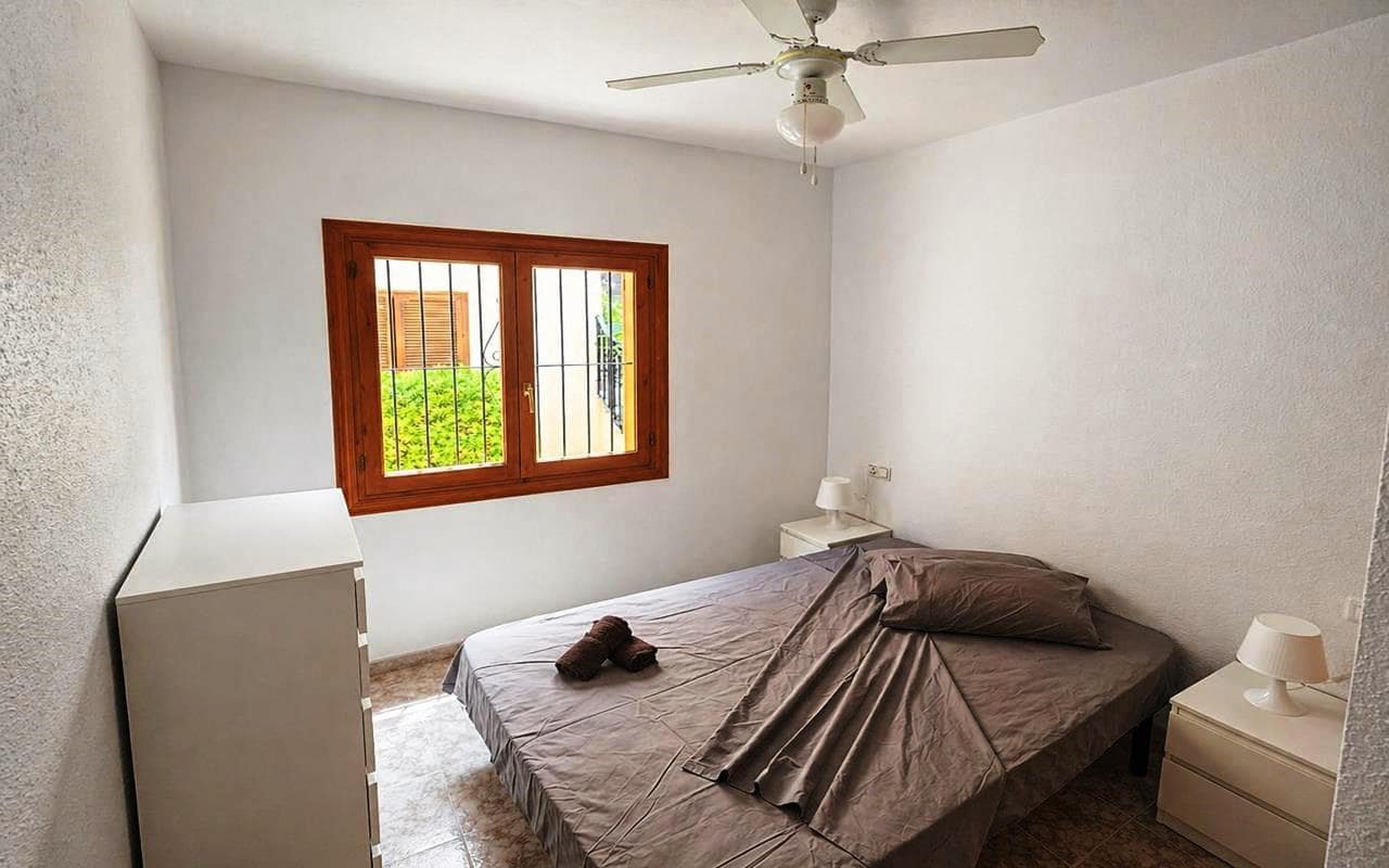 2 soverom Leilighet til salgs i Playa Flamenca med svømmebasseng garasje - € 185 000 (Ref: 9946245)