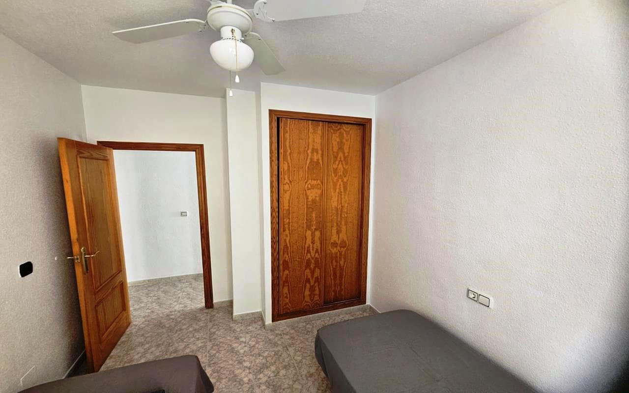 2 soverom Leilighet til salgs i Playa Flamenca med svømmebasseng garasje - € 185 000 (Ref: 9946245)