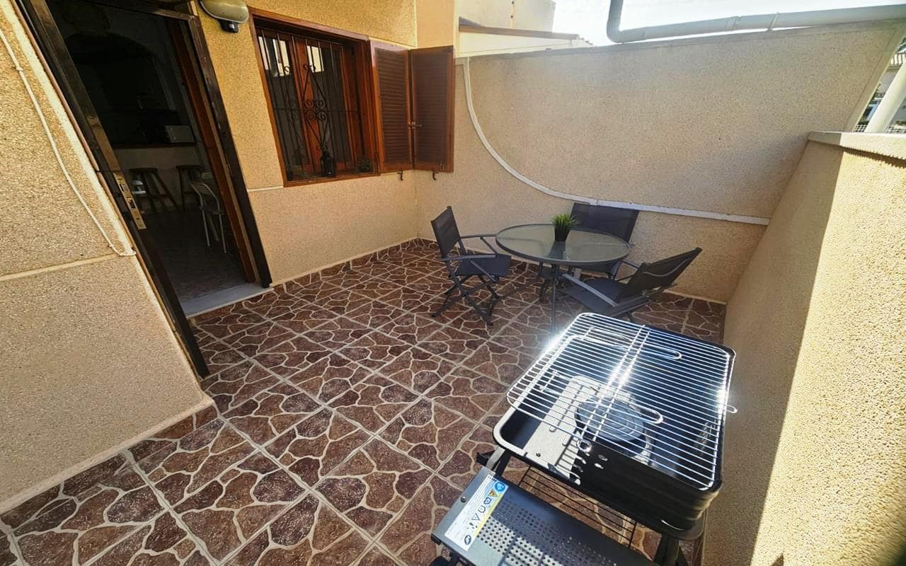 2 soverom Leilighet til salgs i Playa Flamenca med svømmebasseng garasje - € 185 000 (Ref: 9946245)