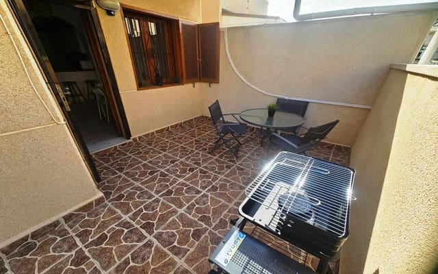 2 soverom Leilighet til salgs i Playa Flamenca, Orihuela med svømmebasseng garasje - € 185 000 (Ref: 9946245)
