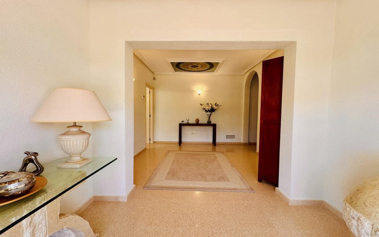 6 Zimmer Villa zu verkaufen in Aspe mit Pool Garage - 650.000 € (Ref: 9946812)