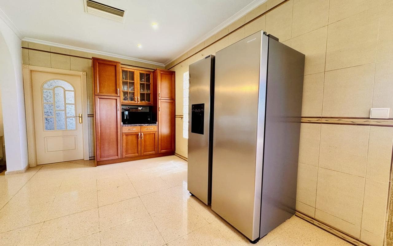 6 Zimmer Villa zu verkaufen in Aspe mit Pool Garage - 650.000 € (Ref: 9946812)