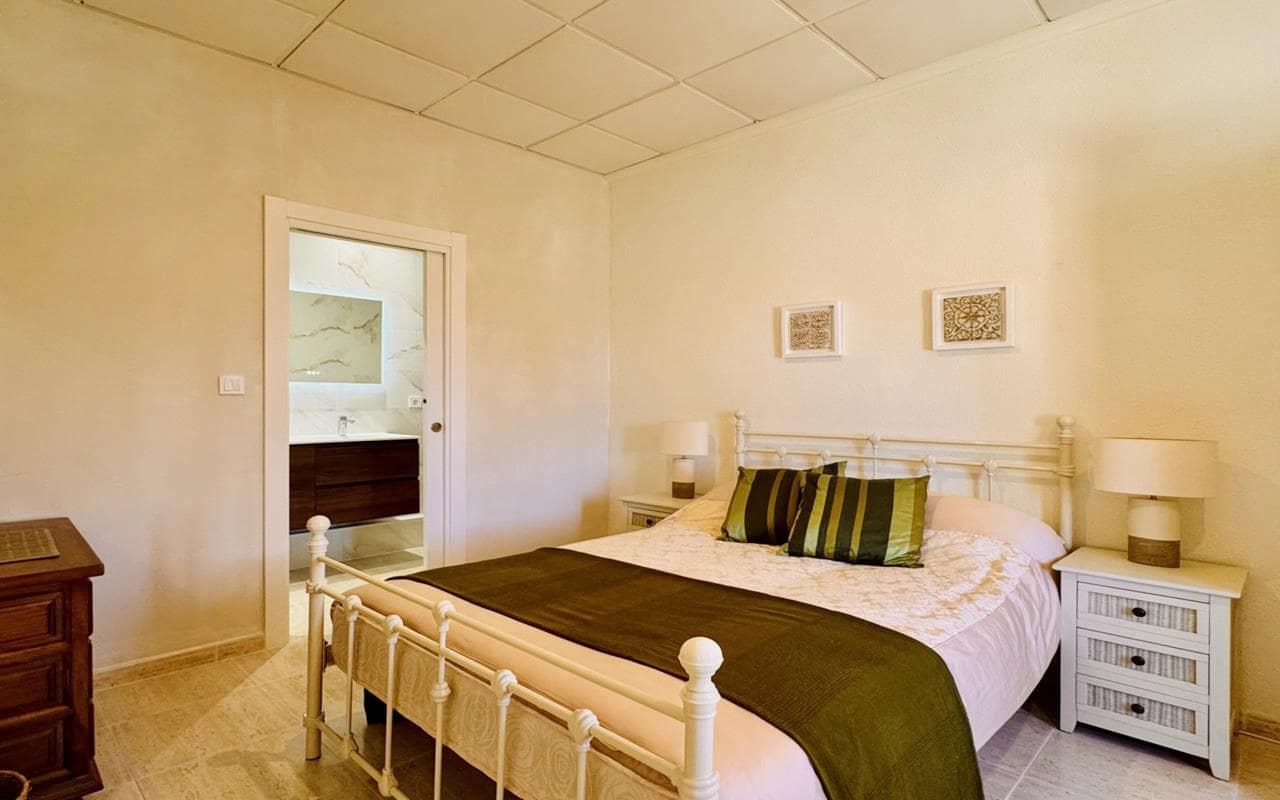 6 Zimmer Villa zu verkaufen in Aspe mit Pool Garage - 650.000 € (Ref: 9946812)