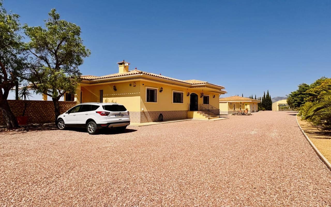 6 Zimmer Villa zu verkaufen in Aspe mit Pool Garage - 650.000 € (Ref: 9946812)