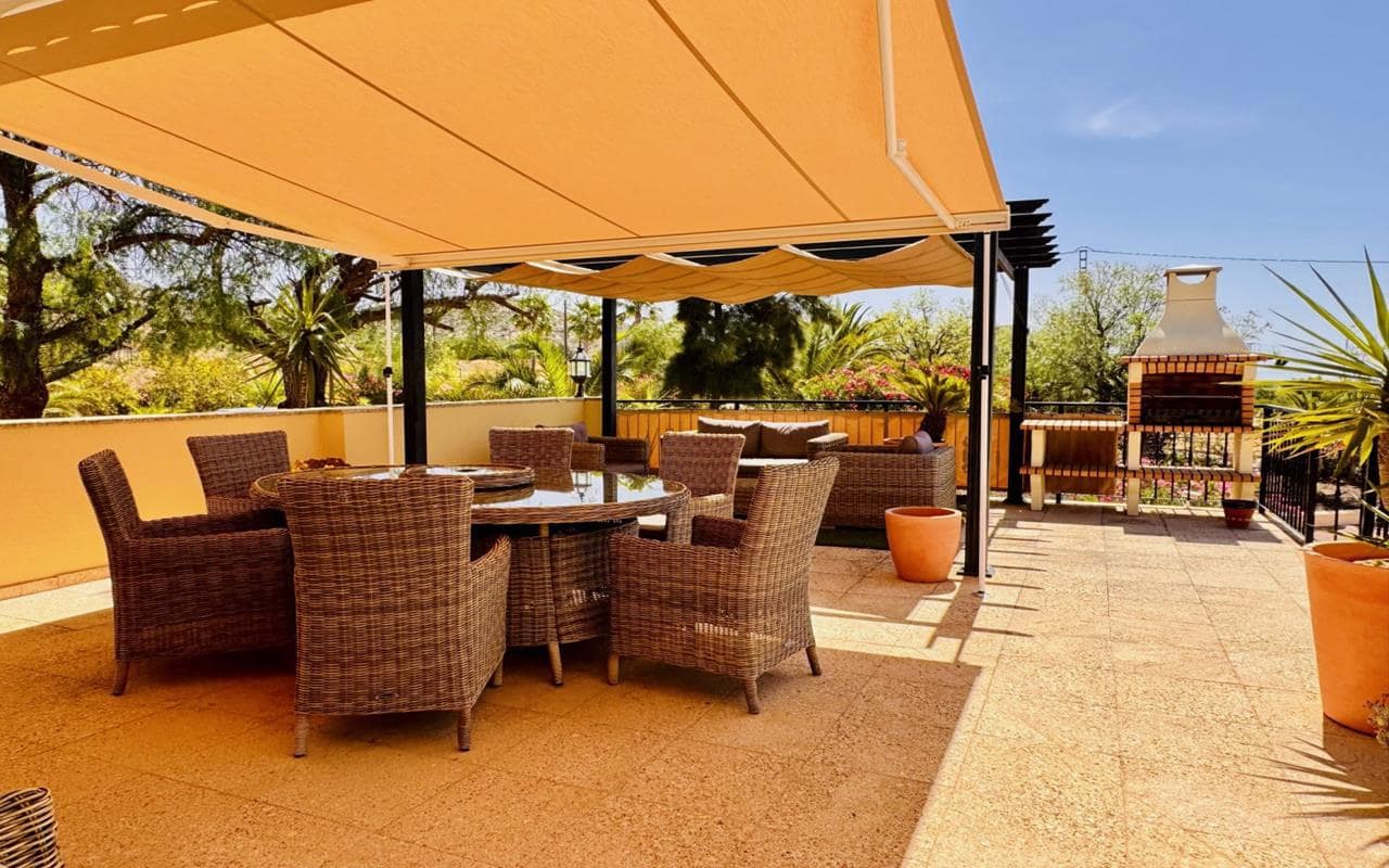 6 Zimmer Villa zu verkaufen in Aspe mit Pool Garage - 650.000 € (Ref: 9946812)
