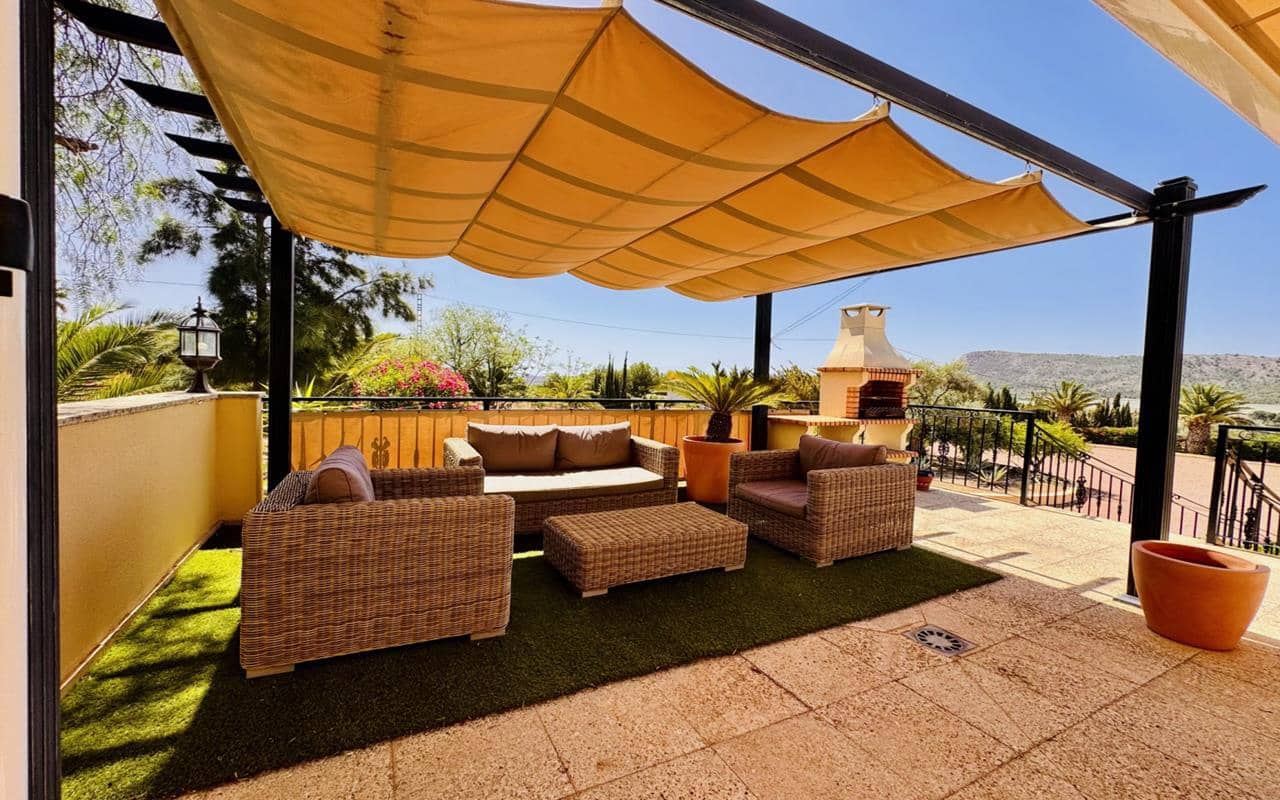 6 Zimmer Villa zu verkaufen in Aspe mit Pool Garage - 650.000 € (Ref: 9946812)