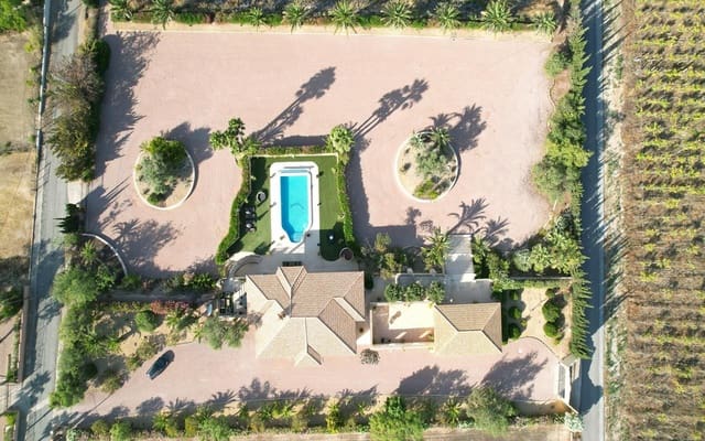 6 Zimmer Villa zu verkaufen in Aspe mit Pool Garage - 650.000 € (Ref: 9946812)