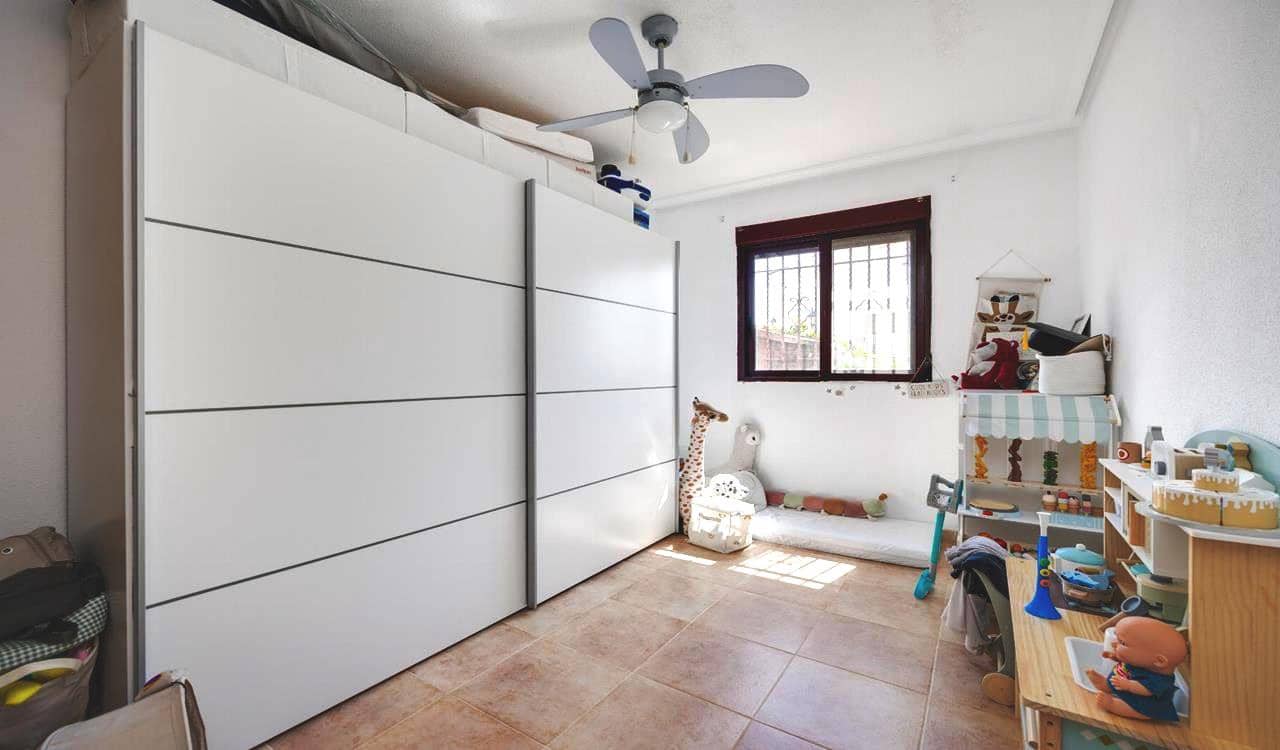 3 bedroom Villa for sale in San Fulgencio with pool garage - € 399,000 (Ref: 9948953)