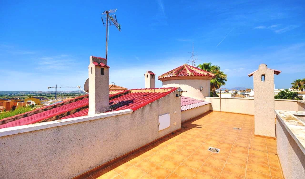 3 bedroom Villa for sale in San Fulgencio with pool garage - € 399,000 (Ref: 9948953)