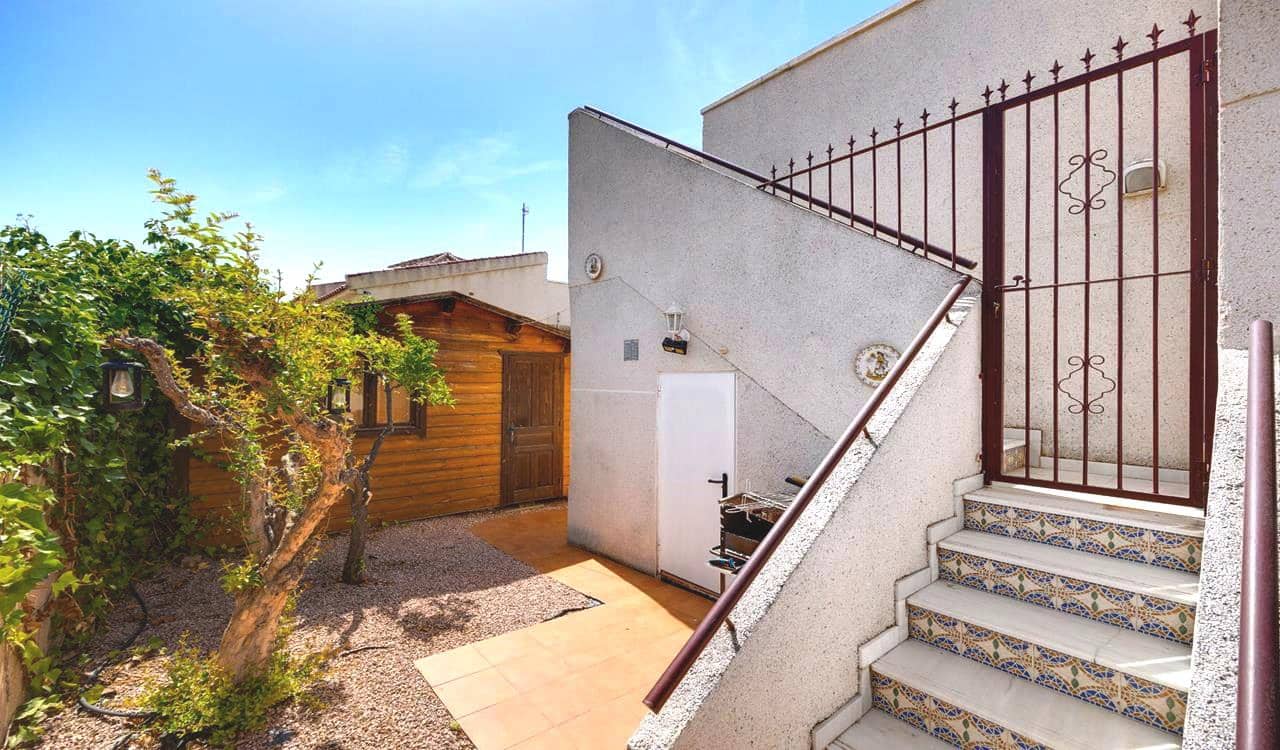 3 bedroom Villa for sale in San Fulgencio with pool garage - € 399,000 (Ref: 9948953)