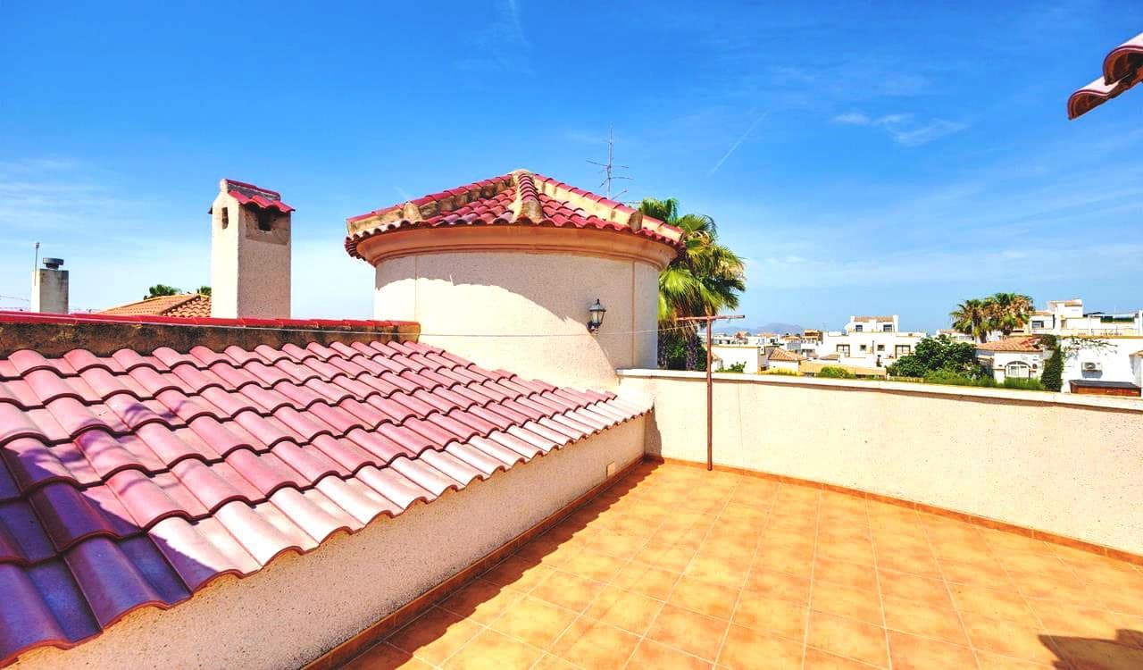 3 bedroom Villa for sale in San Fulgencio with pool garage - € 399,000 (Ref: 9948953)