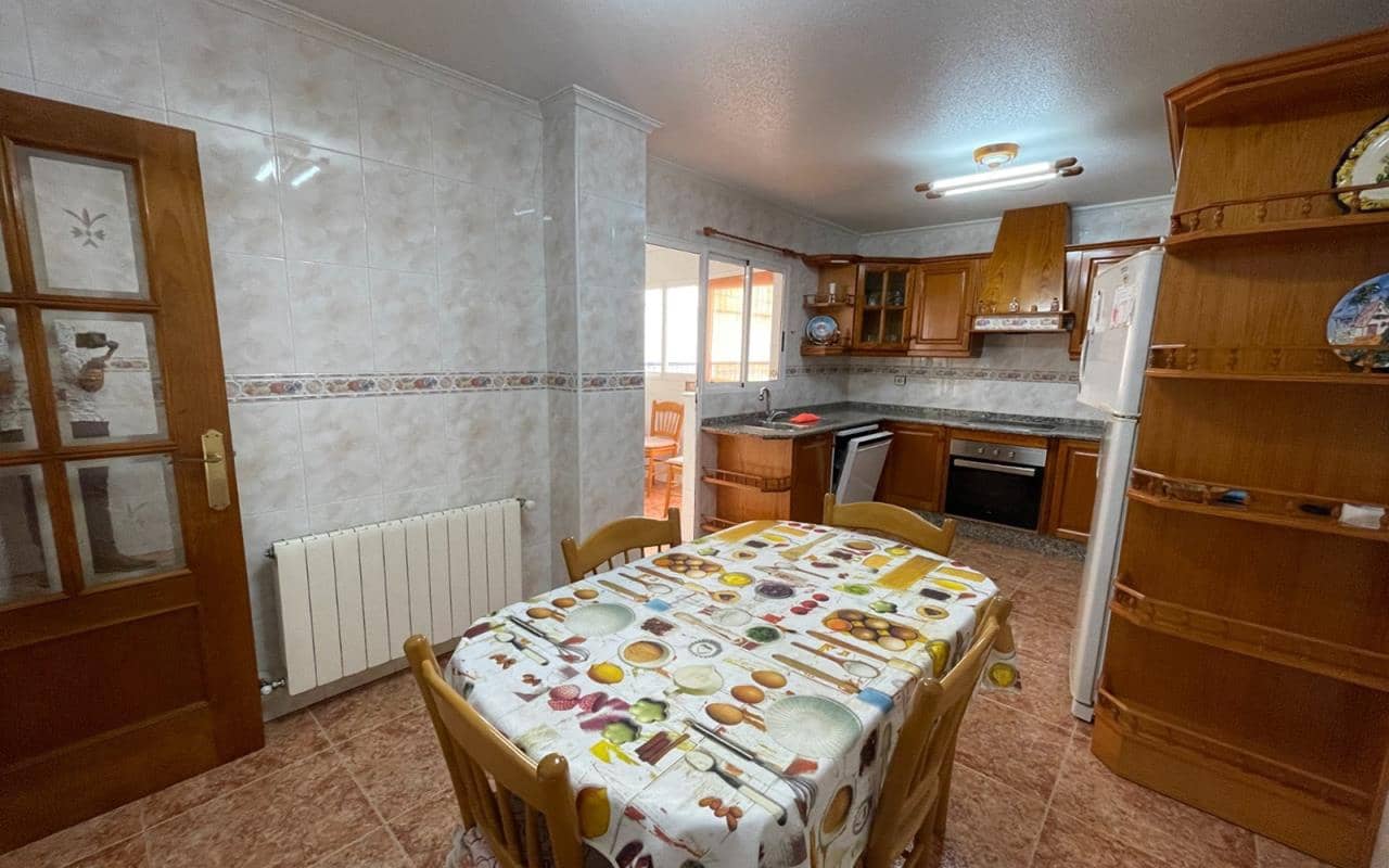 5 soveværelse Villa til salg i Formentera del Segura med garage - € 275.000 (Ref: 9950114)