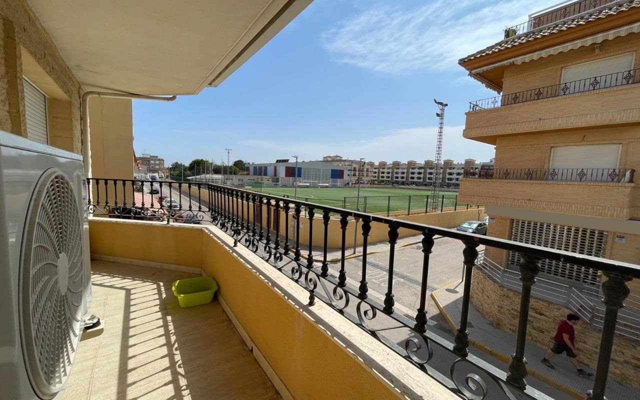 5 soveværelse Villa til salg i Formentera del Segura med garage - € 275.000 (Ref: 9950114)