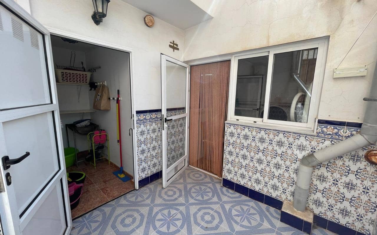 5 soveværelse Villa til salg i Formentera del Segura med garage - € 275.000 (Ref: 9950114)