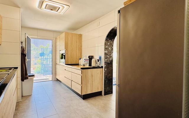 4 soveværelse Finca/Landehus til salg i Aspe med swimmingpool garage - € 369.950 (Ref: 9950395)
