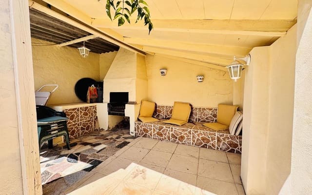 4 soveværelse Finca/Landehus til salg i Aspe med swimmingpool garage - € 369.950 (Ref: 9950395)