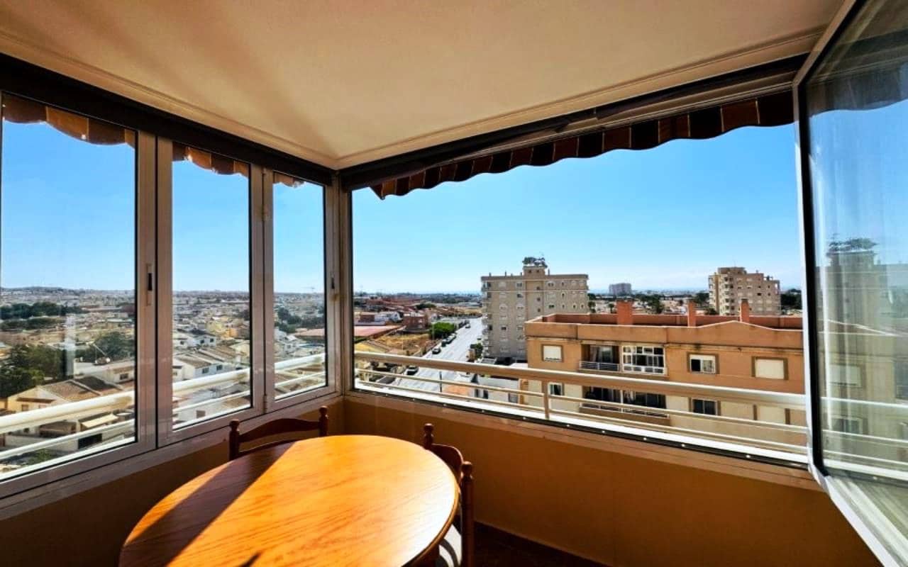 2 slaapkamer Appartement te koop in Torrevieja met zwembad garage - € 175.000 (Ref: 9950673)