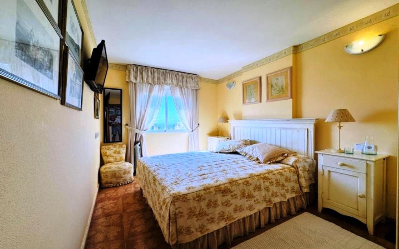 2 slaapkamer Appartement te koop in Torrevieja met zwembad garage - € 175.000 (Ref: 9950673)