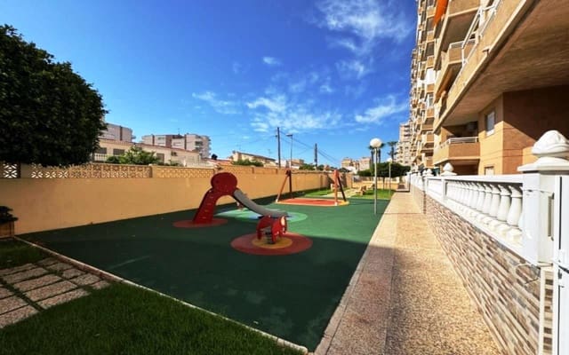 2 chambre Appartement à vendre à Nueva Torrevieja, Torrevieja avec piscine garage - 175 000 € (Ref: 9950673)