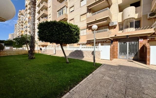 2 chambre Appartement à vendre à Nueva Torrevieja, Torrevieja avec piscine garage - 175 000 € (Ref: 9950673)