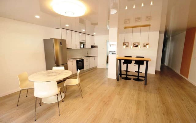3 chambre Appartement à vendre à Playa de los Náufragos, Torrevieja - 230 000 € (Ref: 9961062)