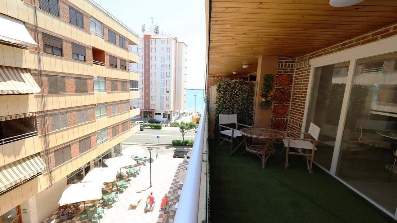 3 chambre Appartement à vendre à Torrevieja - 230 000 € (Ref: 9961062)