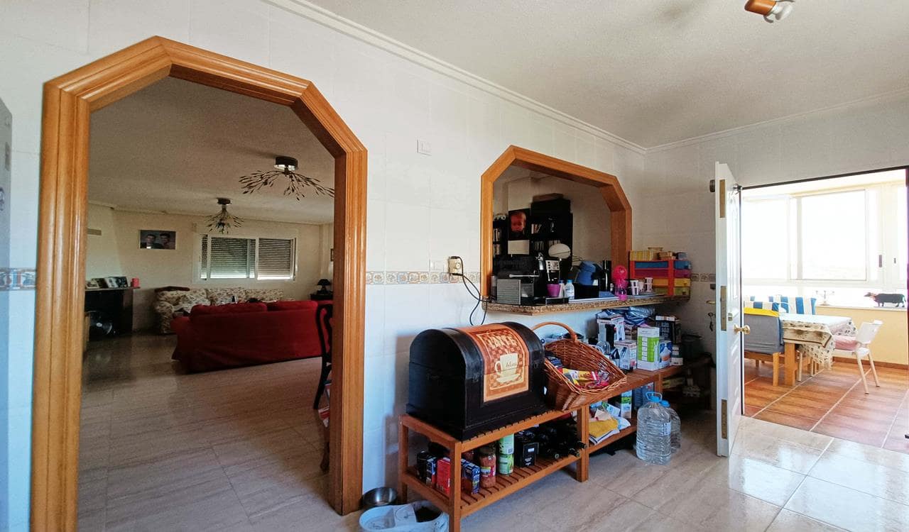 5 bedroom Villa for sale in Salado with pool garage - € 392,000 (Ref: 9961204)