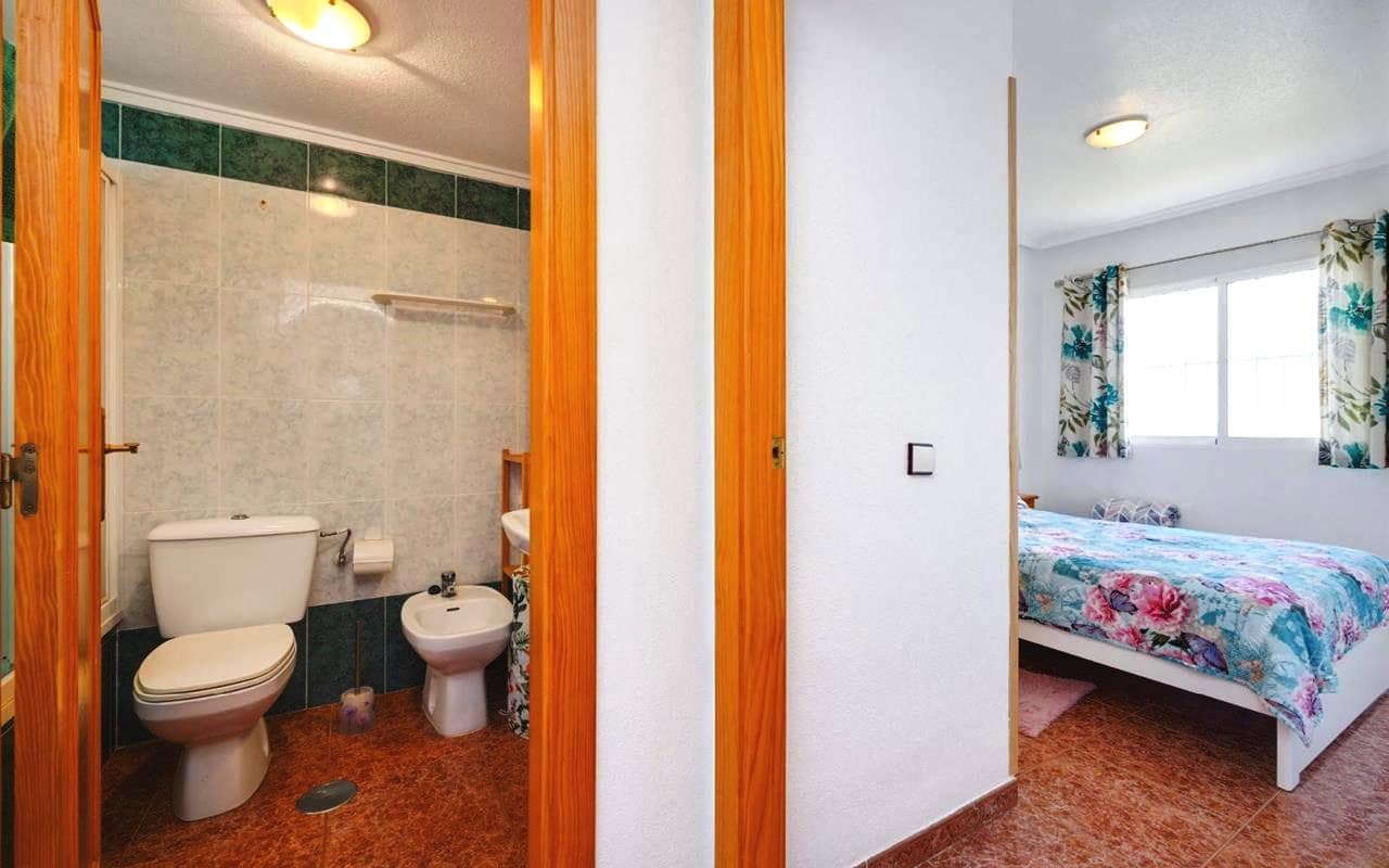 2 sypialnia Apartament na sprzedaż w Torrevieja z basenem - 129 995 € (Ref: 9968406)