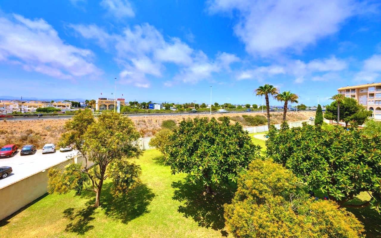 2 sypialnia Apartament na sprzedaż w Torrevieja z basenem - 129 995 € (Ref: 9968406)