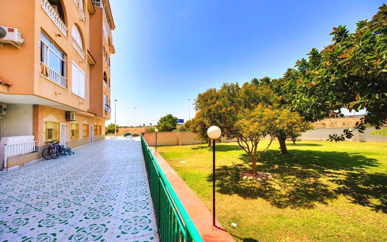 2 sypialnia Apartament na sprzedaż w Torrevieja z basenem - 129 995 € (Ref: 9968406)