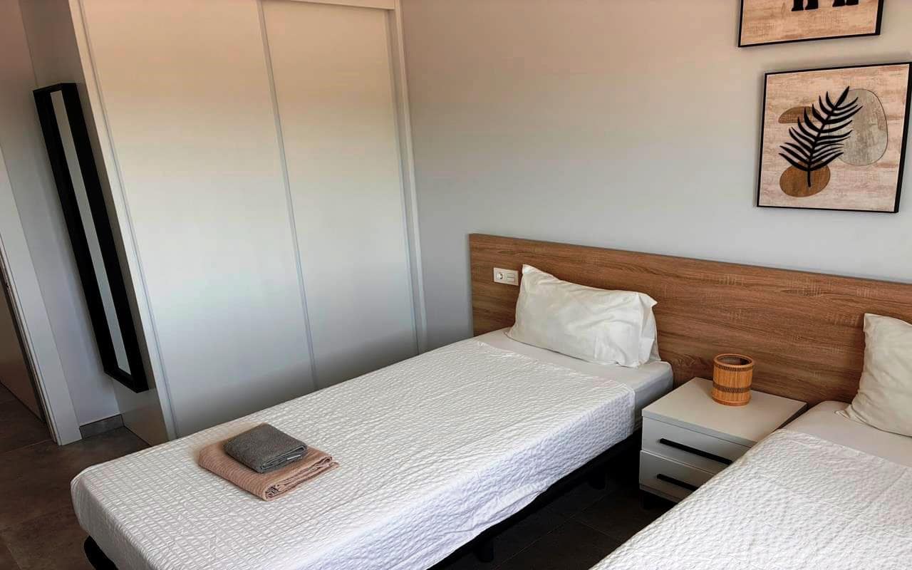 2 soveværelse Lejlighed til salg i Torrevieja med swimmingpool garage - € 289.000 (Ref: 9968852)