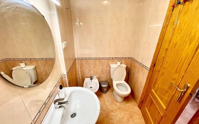 2 soverom Bungalow til salgs i Daya Nueva med svømmebasseng - € 124 900 (Ref: 9971661)