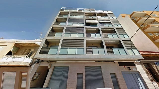 Apartamento de 3 habitaciones en Puerto Deportivo, Torrevieja en venta - 175.000 € (Ref: 9981542)