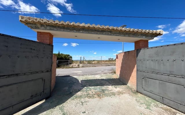 3 soveværelse Finca/Landehus til salg i Albatera med swimmingpool garage - € 380.000 (Ref: 9981635)