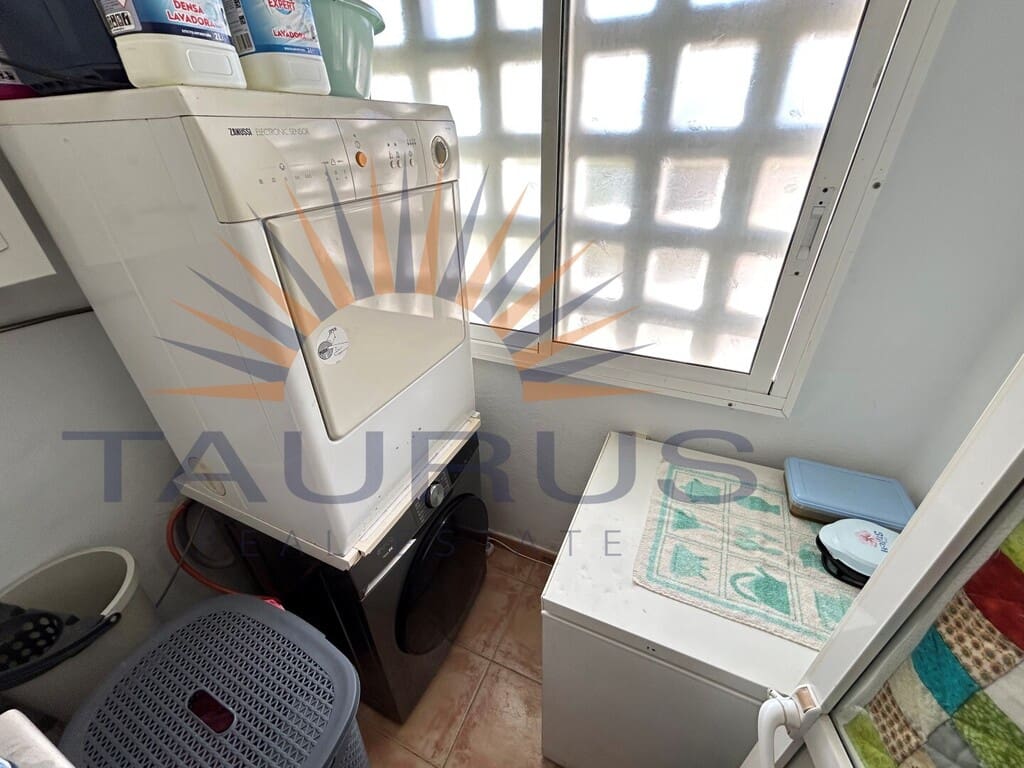 Apartamento de 2 habitaciones en Torre del Mar en venta con piscina garaje - 375.000 € (Ref: 10003912)